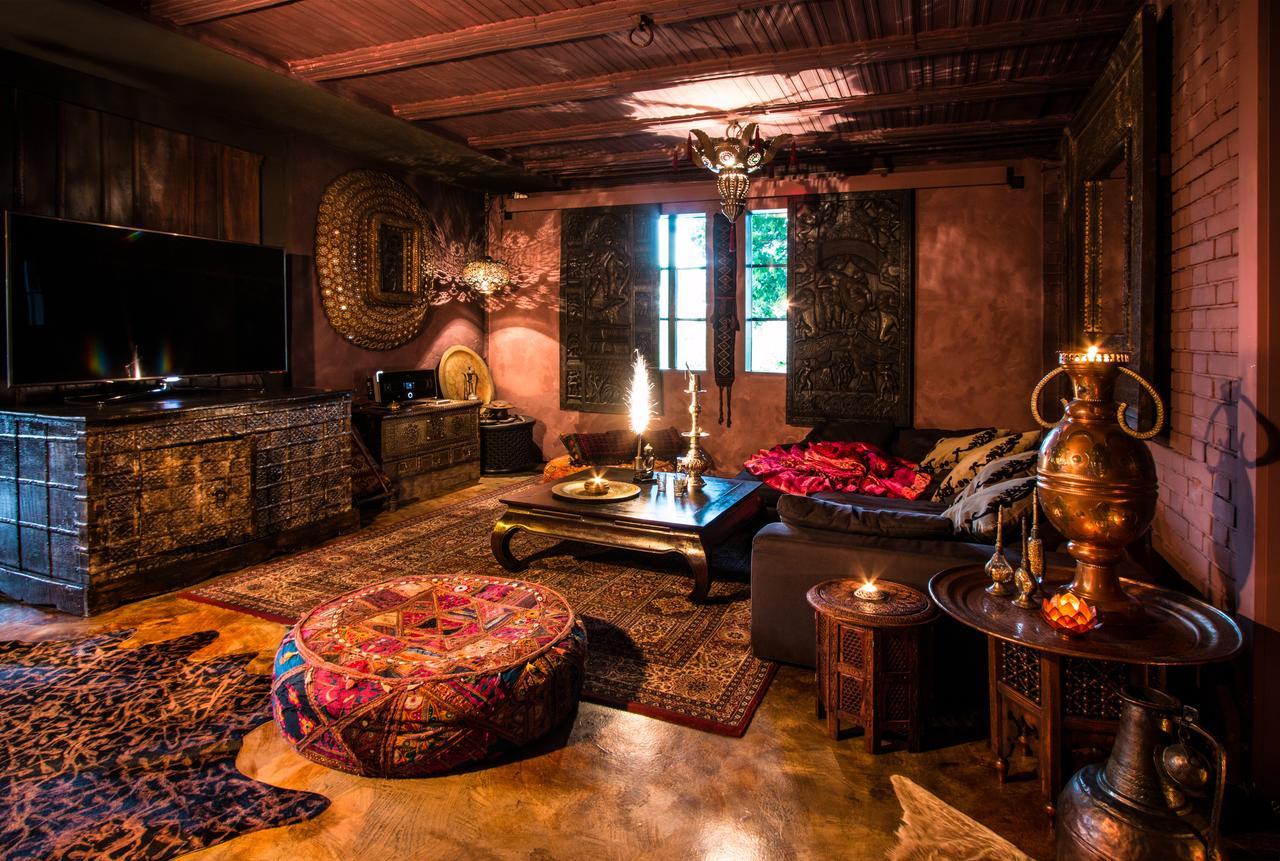 Bijou Hotel / Love And Romance Kallnach Quarto foto